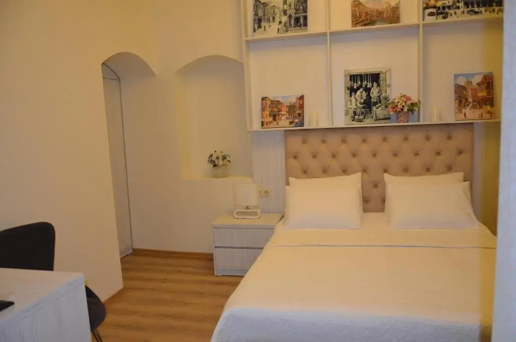 1 Bedroom Suite