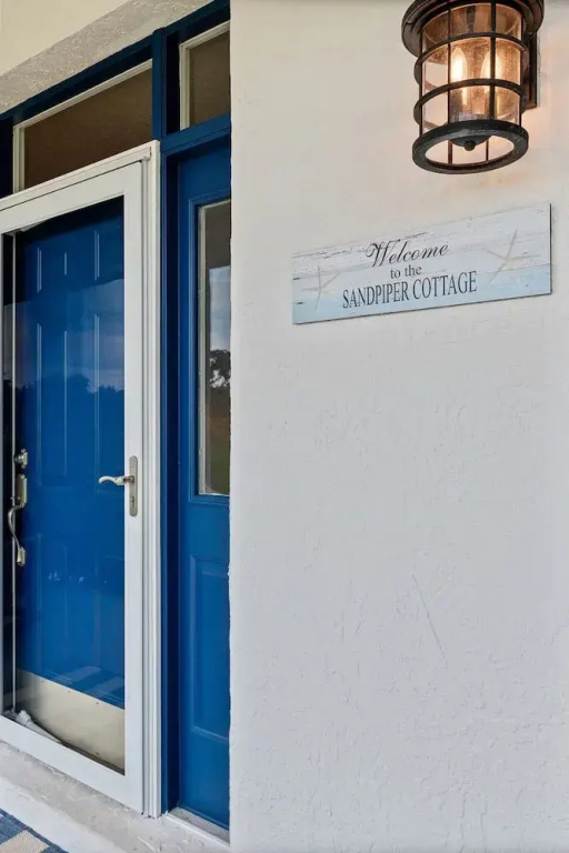 Beach Cottage 3 Bed 2 Bath Heated Pool Free Golf Cart Bring Your Boat RV Private 1AC lot