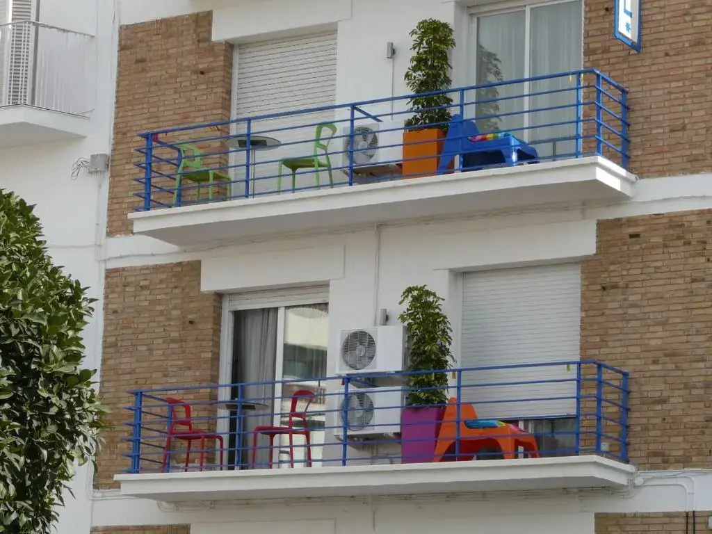 Standard Double room with balcony (full double bed)