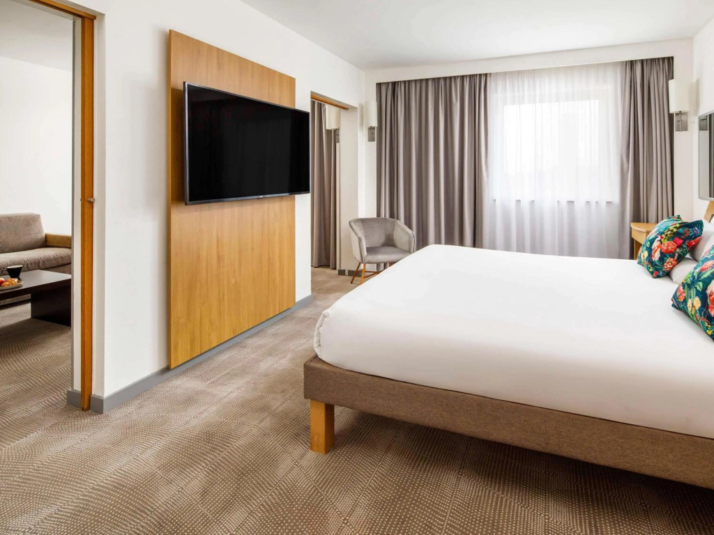Отель Novotel London Greenwich в Лондоне