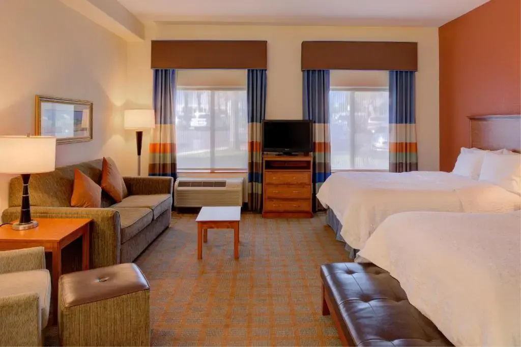 Hampton Inn & Suites Ontario - Chambres