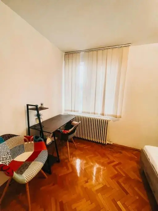 UltraCentral Big flat near the Opera Square P17