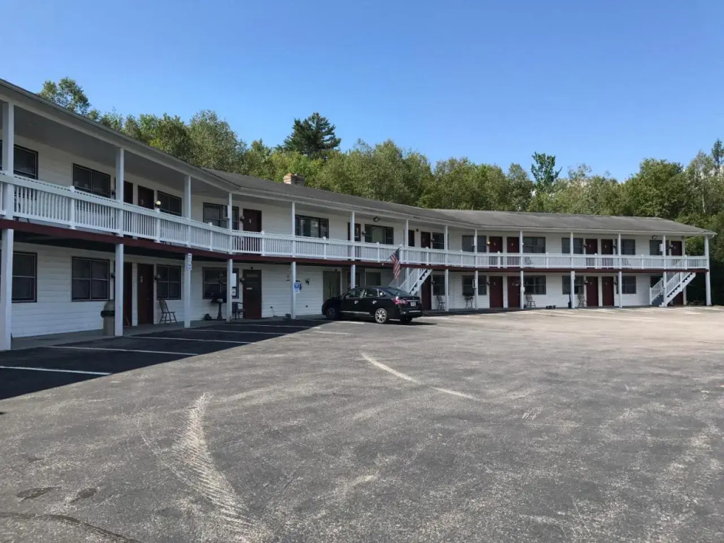 Cabot Motor Inn
