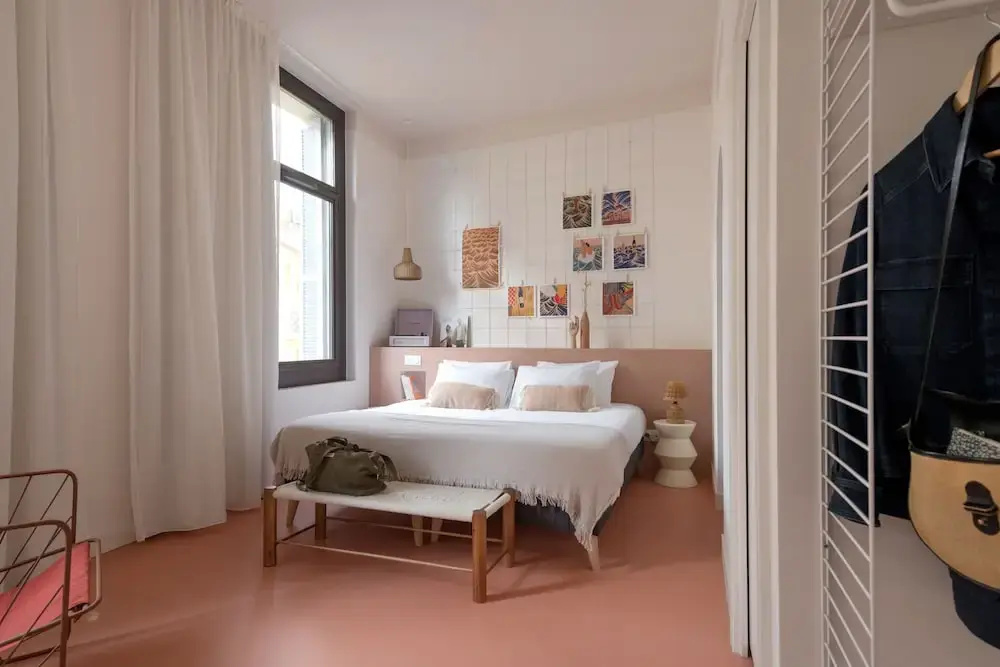 Premium room