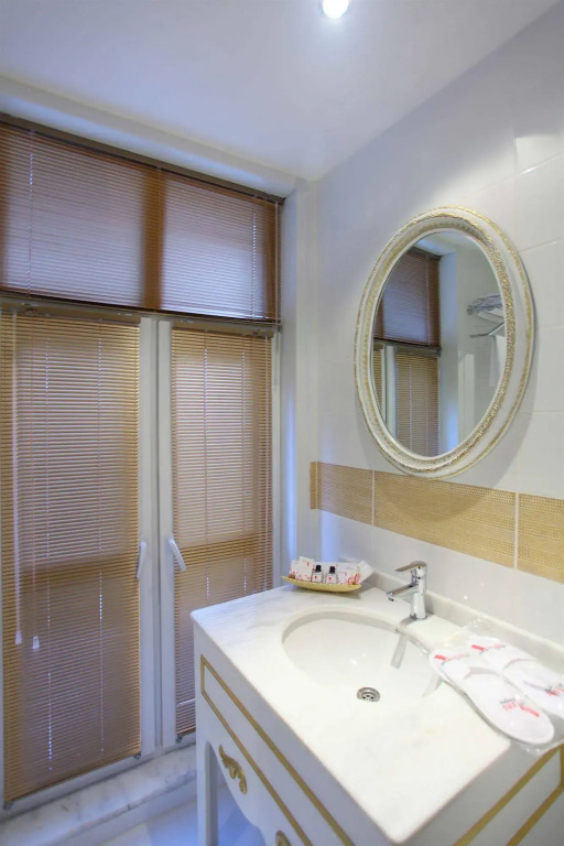 Istanbul Suite Home Galata - фото 10