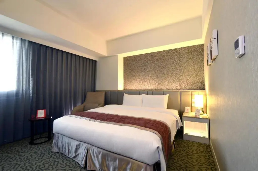 Superior Double room (full double bed)