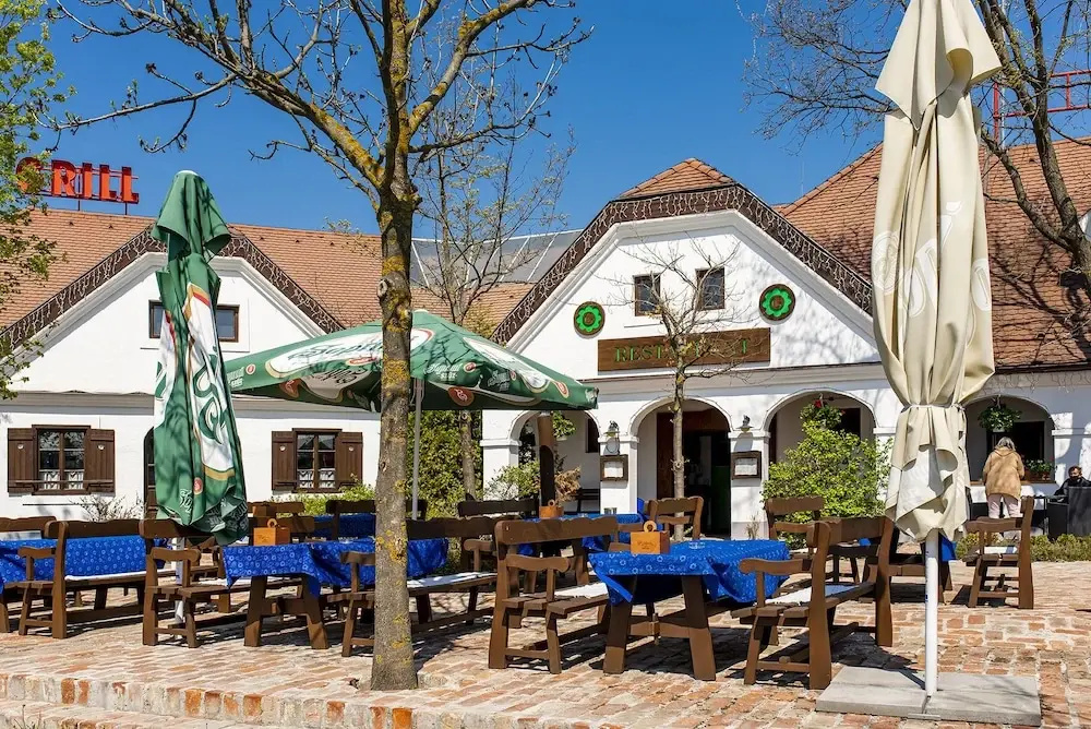 Gastland M1 Hotel & Conference Center - Général