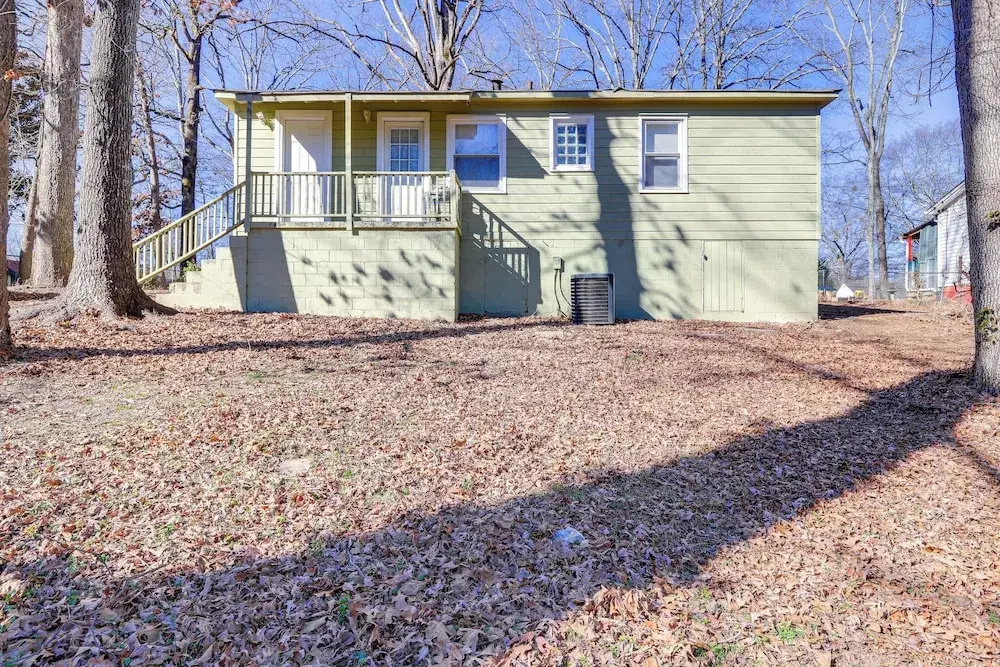 Pet-friendly Georgia Retreat w/ Fire Pit & Porch!
