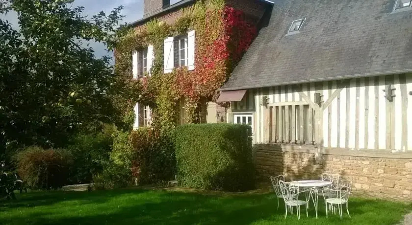 Voir la photo 3 — La Cour Mare
