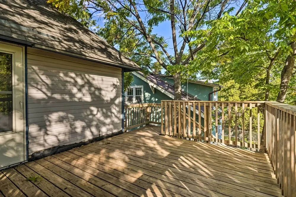 Minneapolis Townhome w/ Loft < 3 Mi to Dtwn!