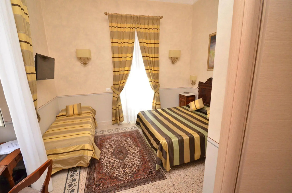 Hotel photo 30