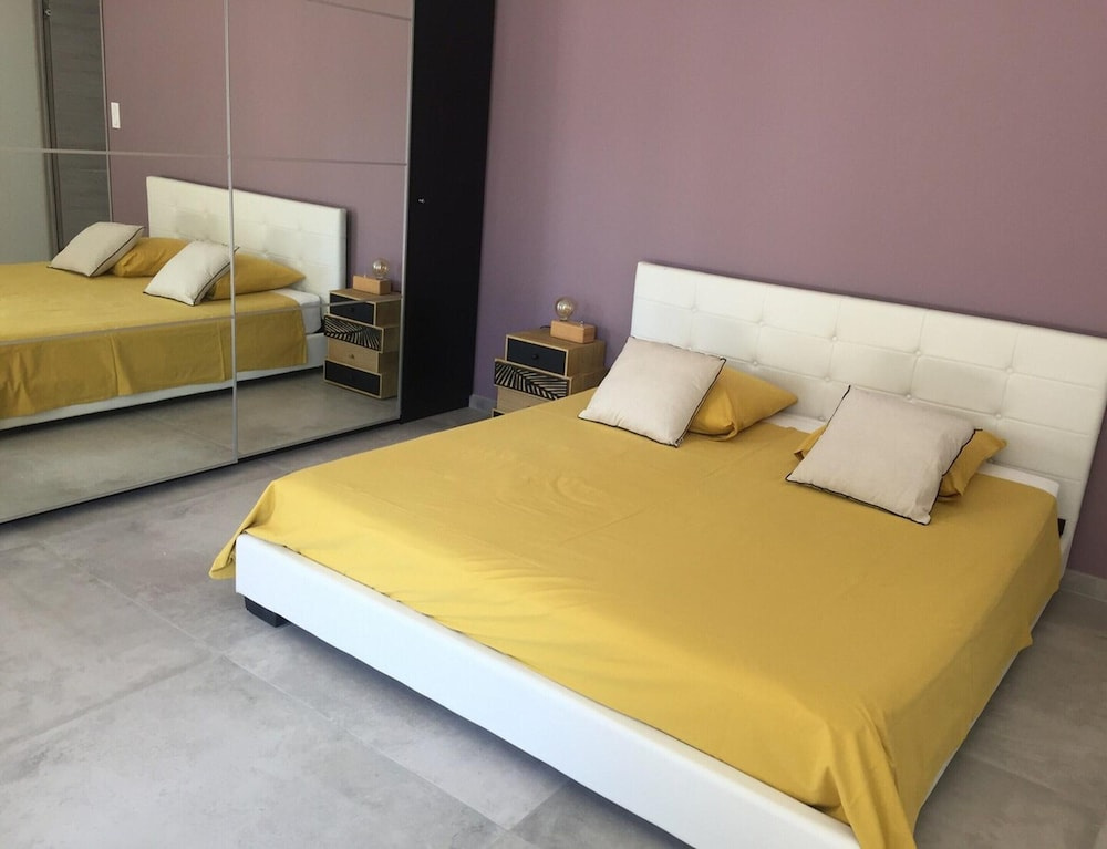 Afficher la photo 6 — Gorgeous Mansion for 6 in Barjac