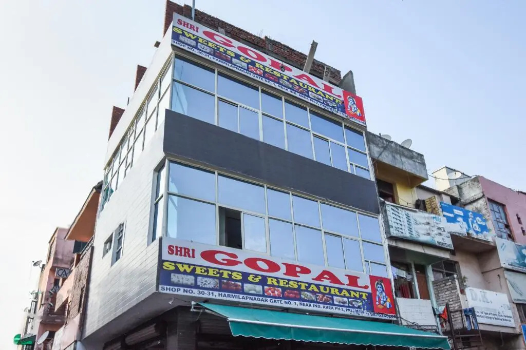 Hotel Hi Tech by OYO Rooms