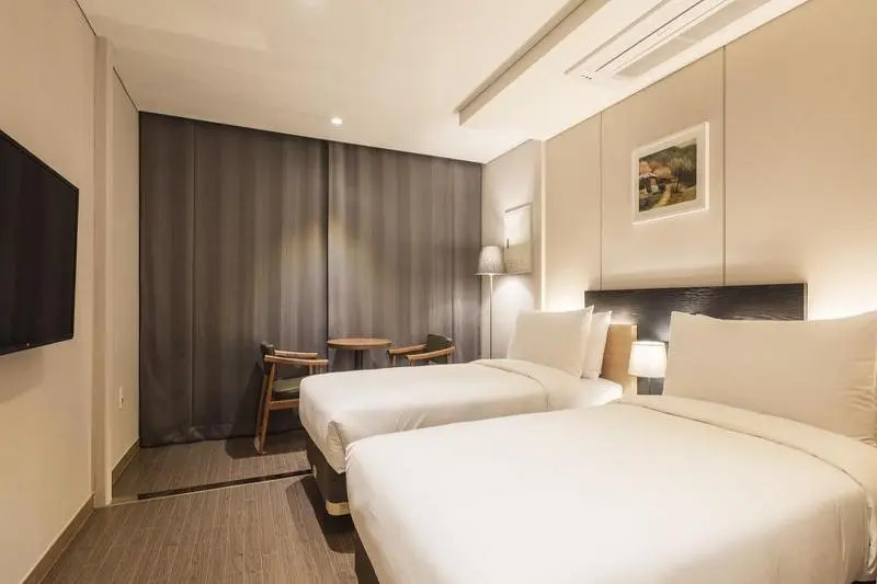 Hotel Lucebridge — 3