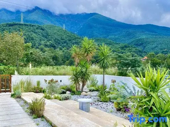 Xiaoyan Yueling Hillside Homestay