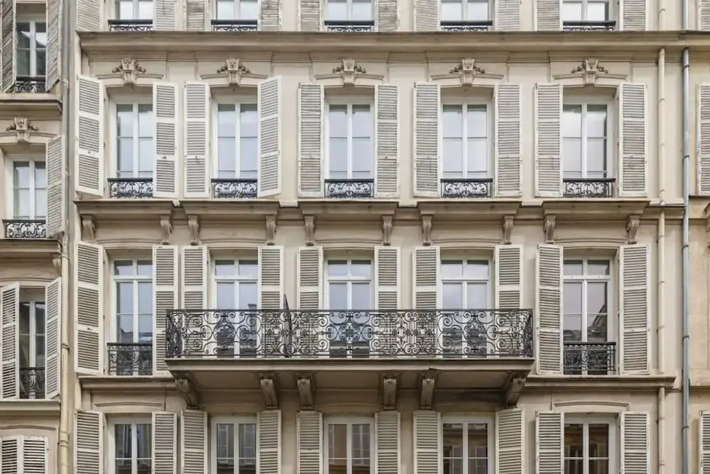 Charming 2-bed Flat w Shared Spaces