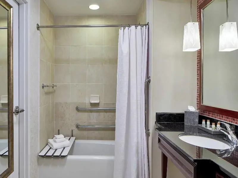 Renaissance Montgomery Hotel & Spa at the Convention Center - Chambres