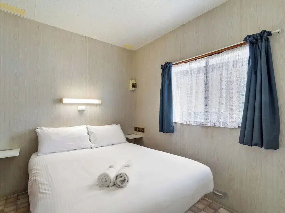 Waters Edge Holiday Park - Chambres
