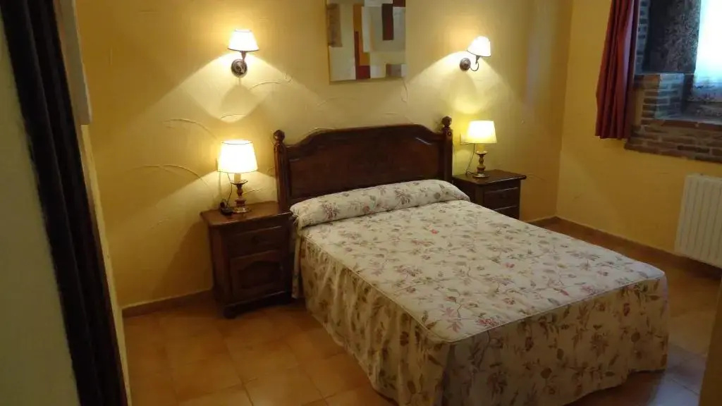 Standard Double room (full double bed)