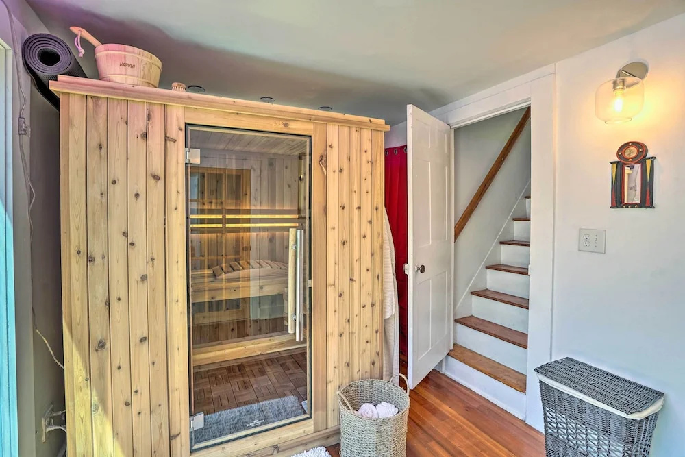 Eclectic Troy Home w/ Hot Tub - Pet Friendly!