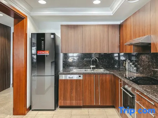 Luxury 1BR apartment in Fairmont North Residence Palm Jumeirah, Access to Fairmont Beach and Pool