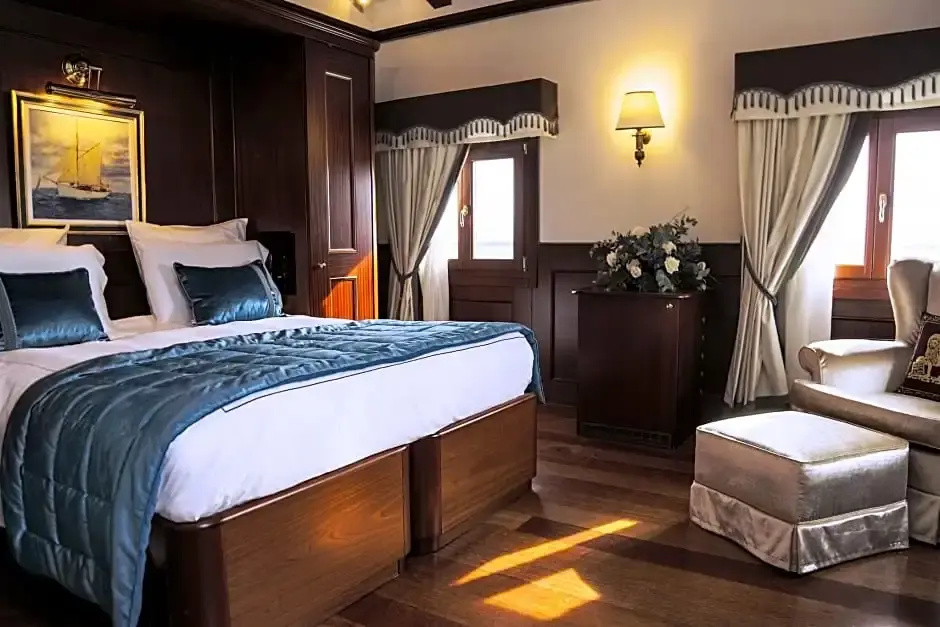 Premium Double room with bay view (twin beds)