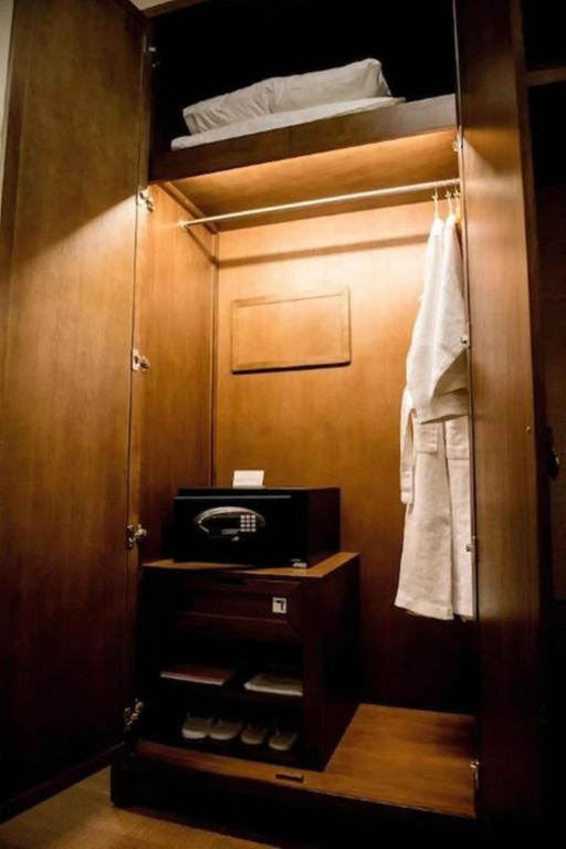 Premier Double Suite (twin beds)