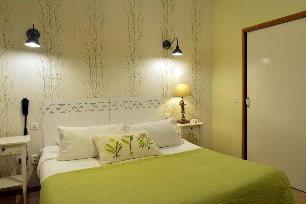 Auberge Le Colombien - Hôtel Restaurant image 2