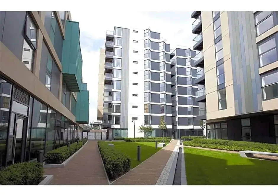 Thesqua.re Dance Square Apartments