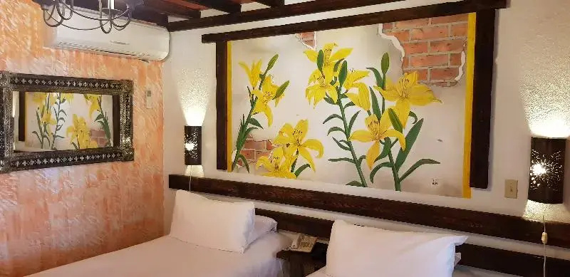 Standard Double room with balcony (full double bed)