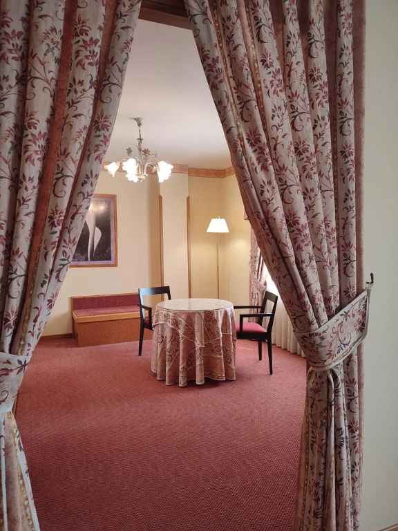 Hotel Sercotel Cuatro Postes - Général
