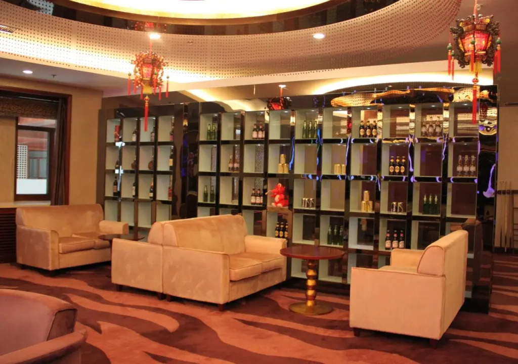 Lobby & Reception