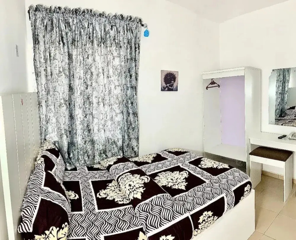 Becca Beach Apartment