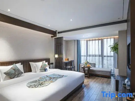 Comfort Double Family room (full double bed)