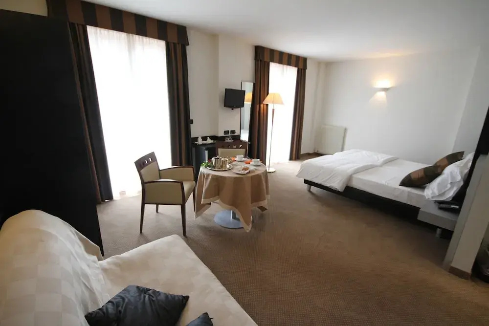 Hotel photo 5