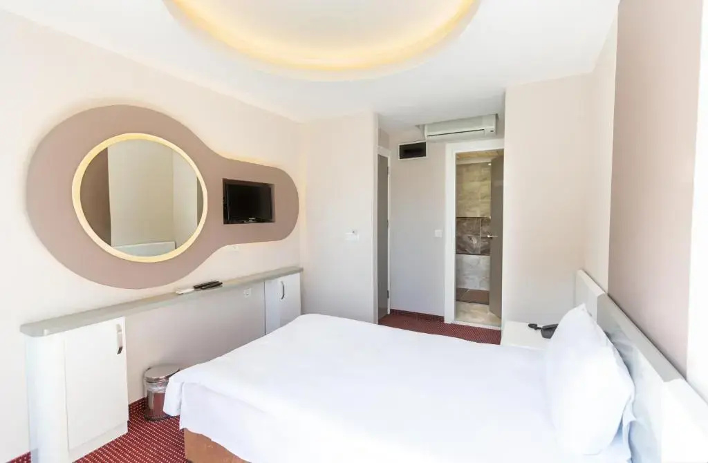 Standard Single room with garden view