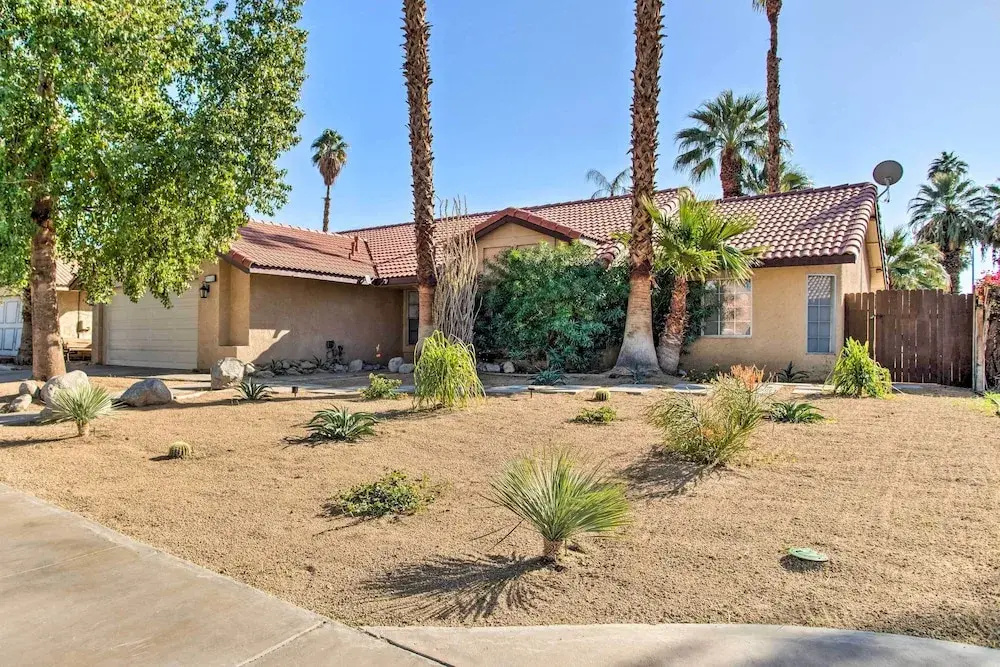 2 Mi to Coachella: Indio Getaway w/ Outdoor Oasis!