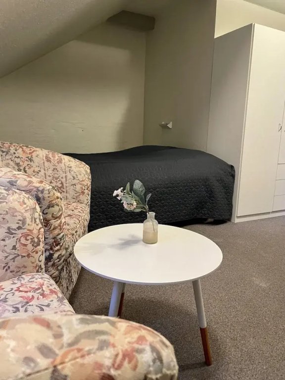 Standard Double room with balcony (full double bed)