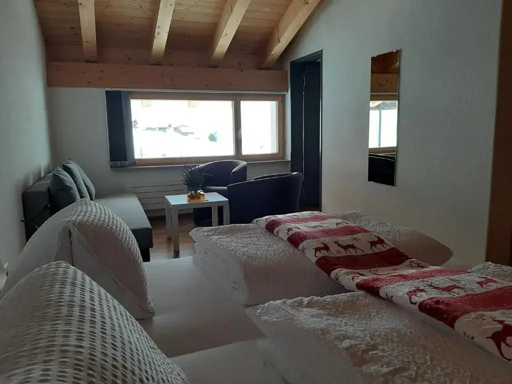 Economy room