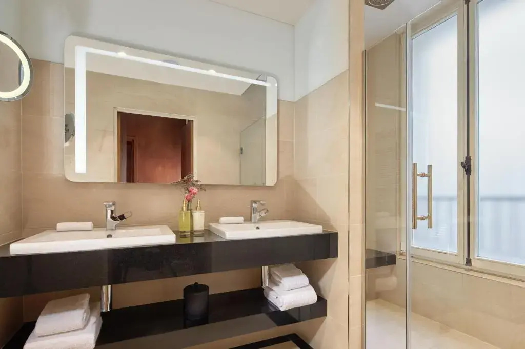 Maison Albar Hotels Le Pont-Neuf 44