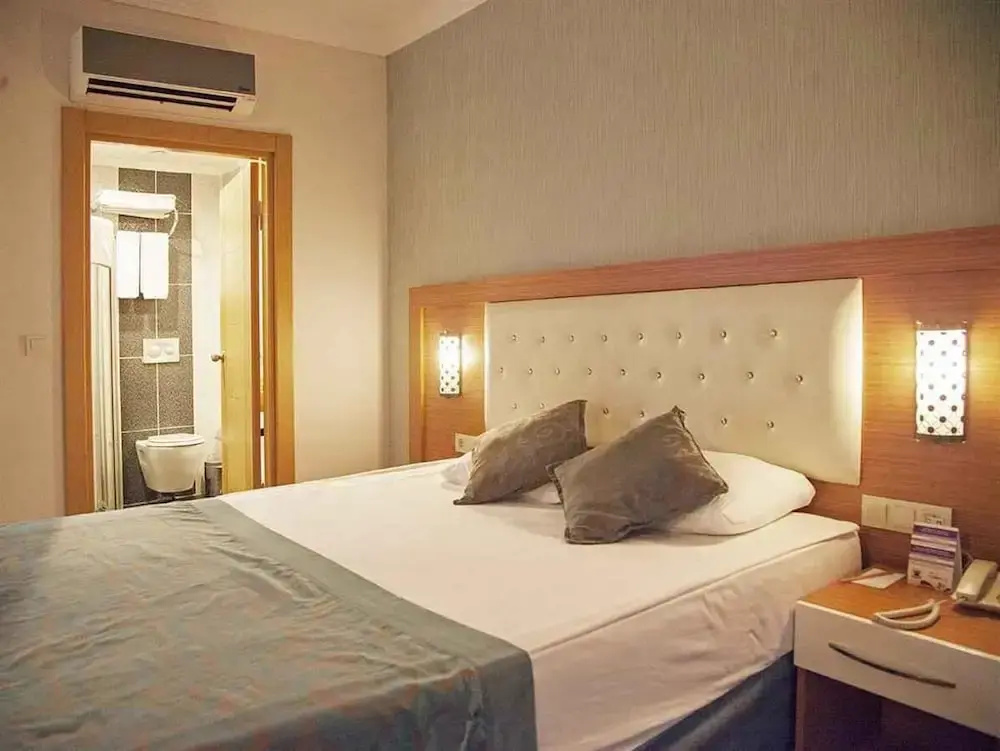 Economy room