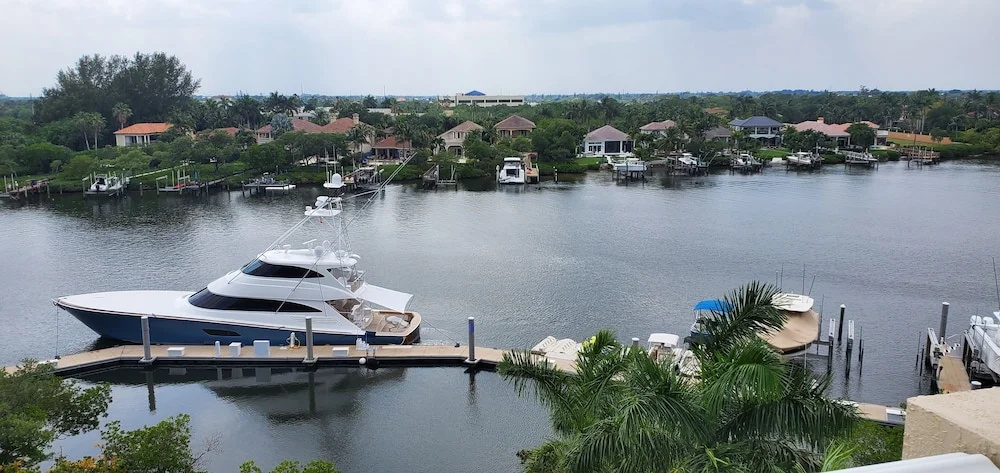 Wyndham Grand Jupiter at Harbourside Place - Chambres