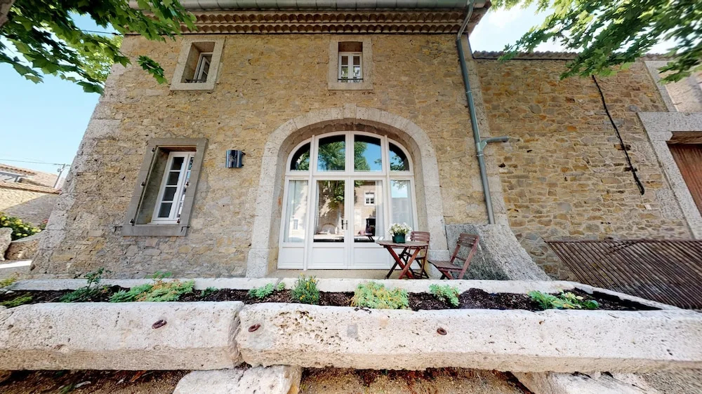 DOMAINE PAUL HUC image