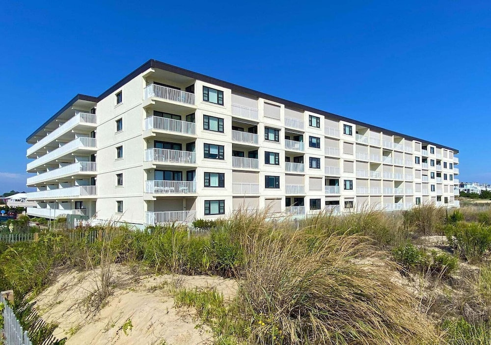 Ocean Place 214 2 Bedroom Condo