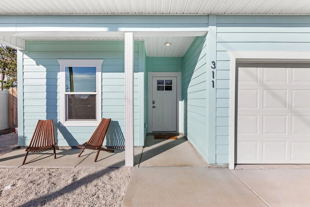 311 Le Grand Dr - Sunny Sands