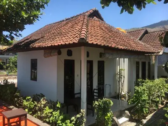 Volcano Beach Bungalow