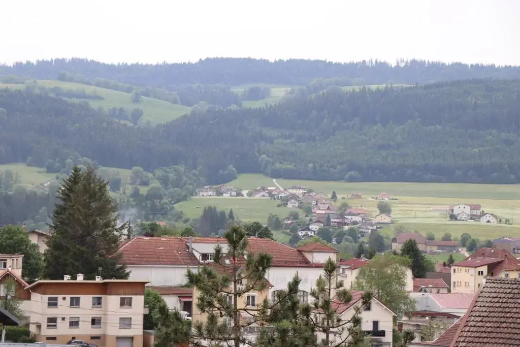 Morteau: Superbe appartement avec vue panoramique