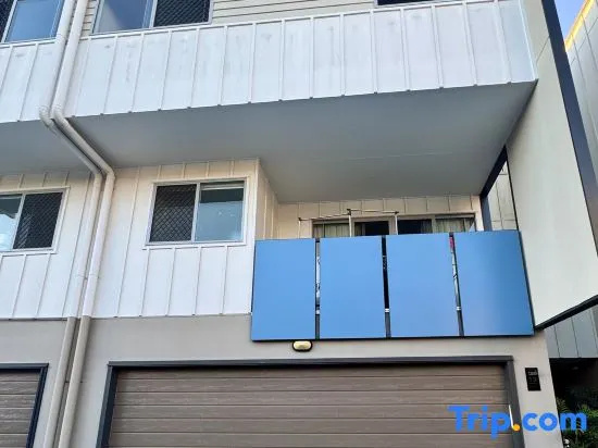Market Square Modern Haven - Near QEII and Griffith Uni