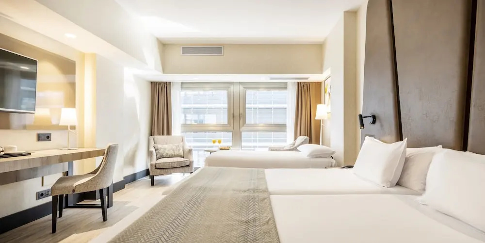 Ilunion Malaga Hotel - Chambres