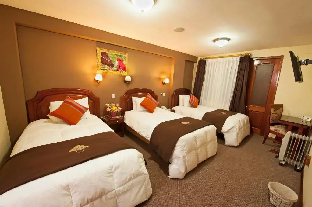 Standard Triple room